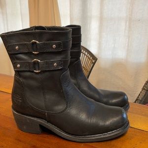 Black leather Harley Davidson boot